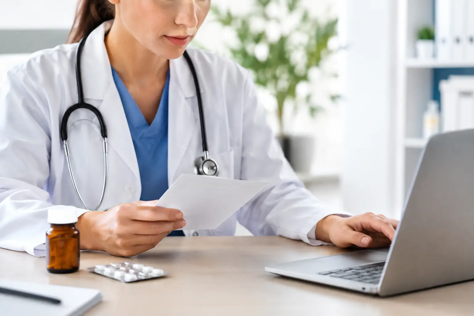 Checagem de receitas médicas com segurança